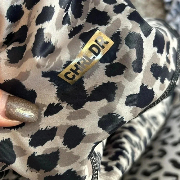 CHRLDR leopard high waisted leggings - Picture 4 of 4